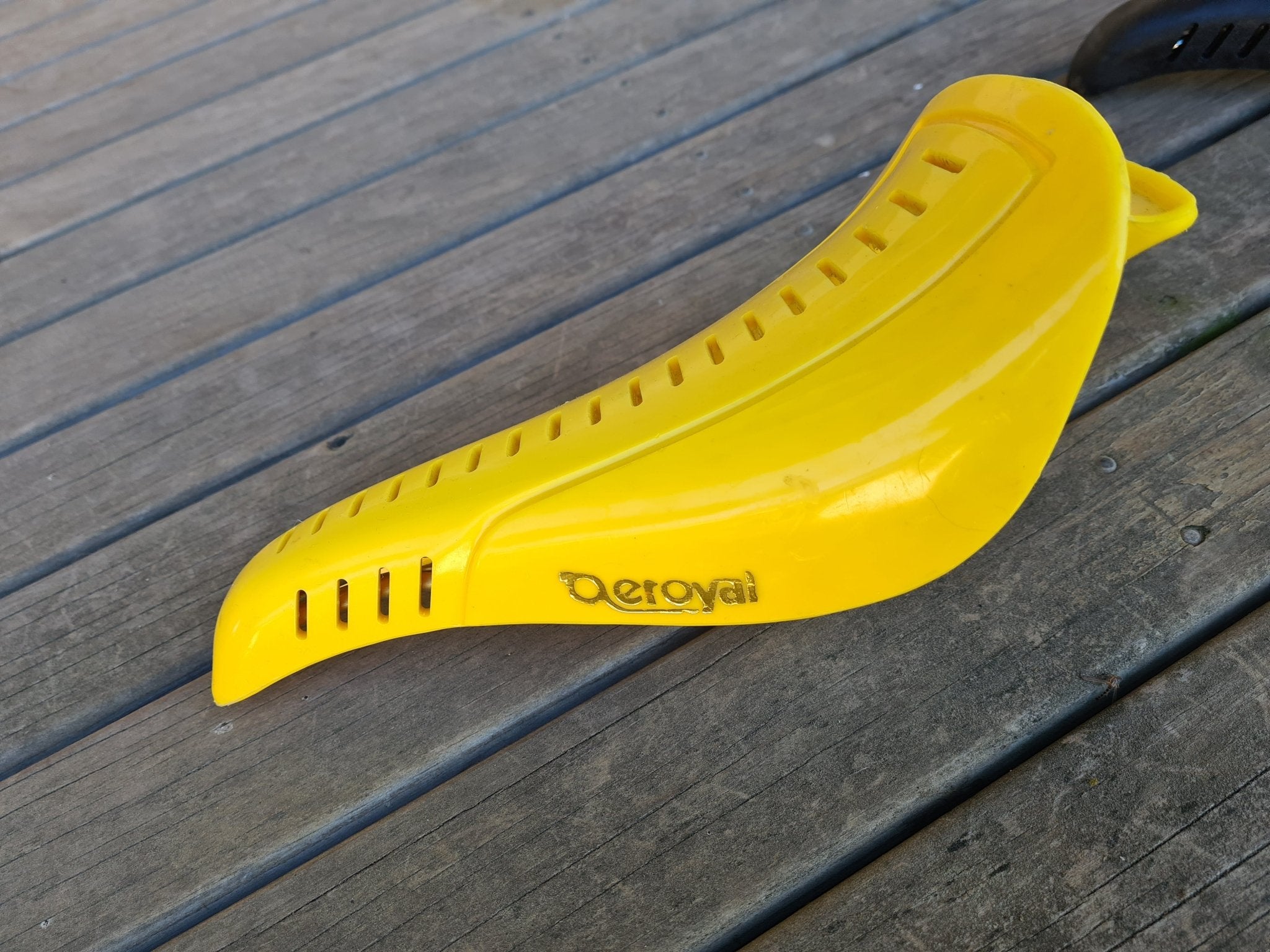 NOS - SELLE AEROROYAL BMX seat - YELLOW - Bmx Products AU