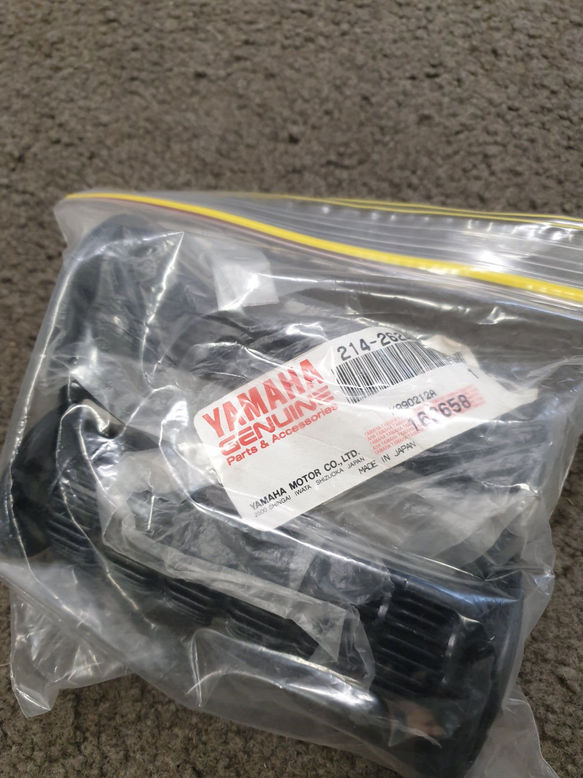 NOS - YAMAHA 70's grips BLACK